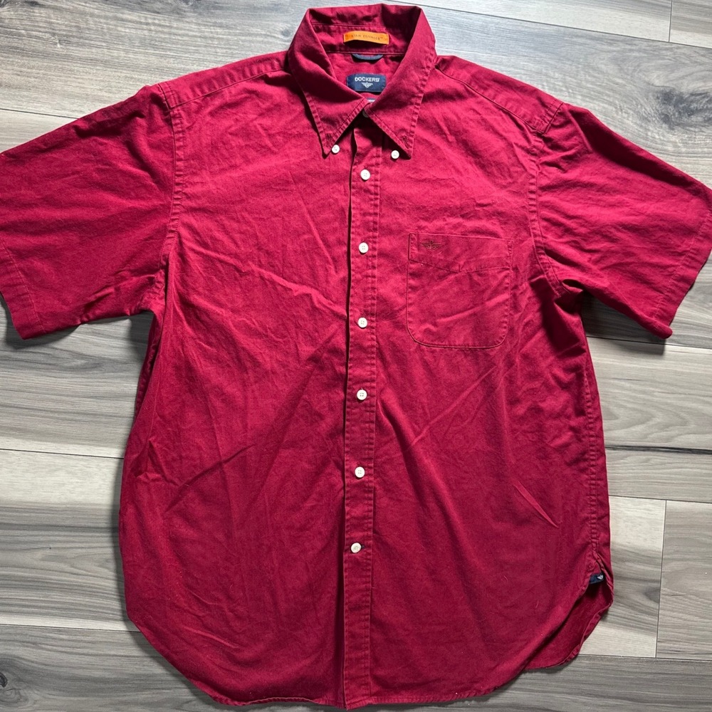 Dockers Mens Large Red Short Sleeve Button Down Shirt Stain Defender Cotton